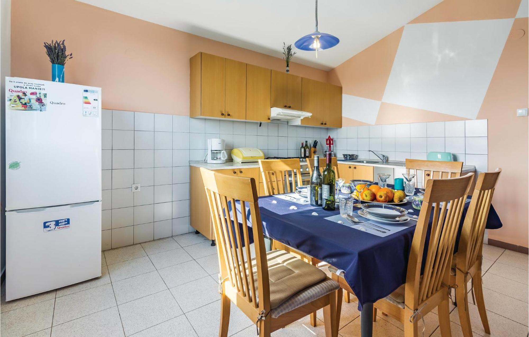2 Bedroom Awesome Apartment In วิงกุรัน ภายนอก รูปภาพ