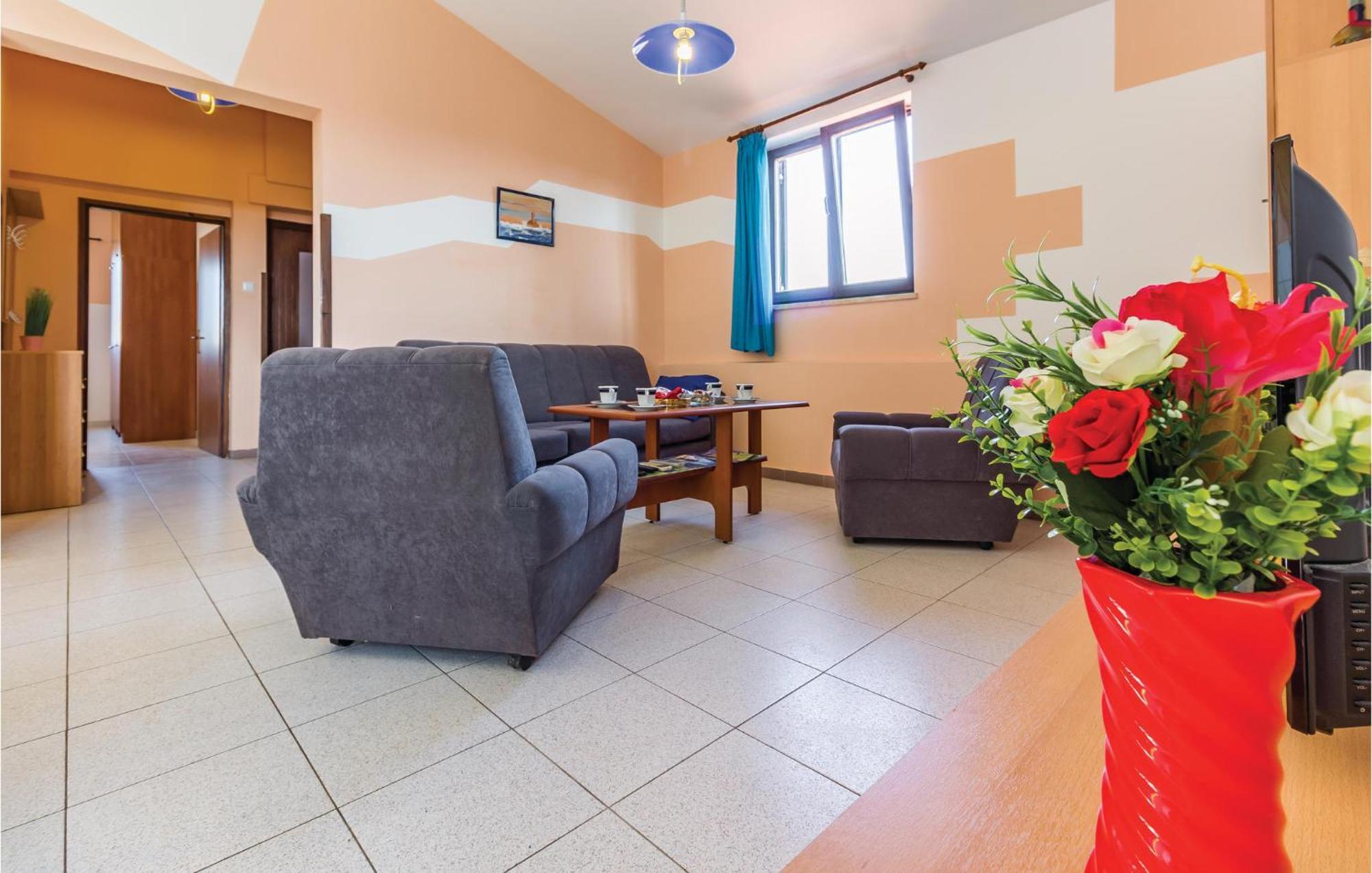 2 Bedroom Awesome Apartment In วิงกุรัน ภายนอก รูปภาพ